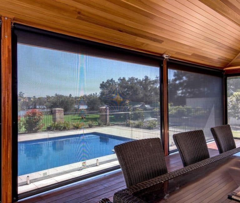 Open pergola, roof to fence or balcony
